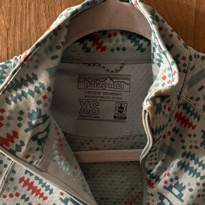 Patagonia Geometric Pattern Baselayer - Blue and Red